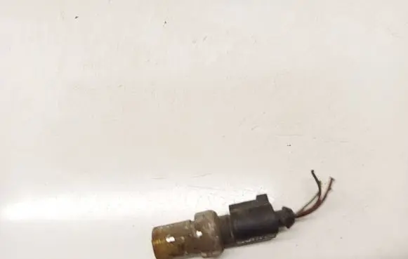 Volkswagen PASSAT B6 Air conditioning (A/C) pressure sensor 1J0973703