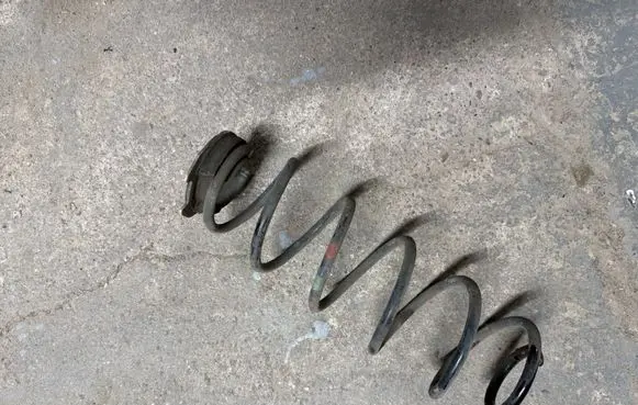 Opel Corsa F Rear coil spring 