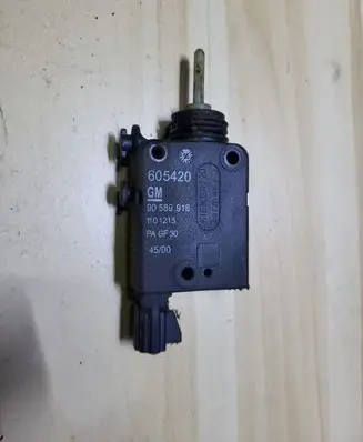 Opel Zafira A Central locking motor 90589918 605420
