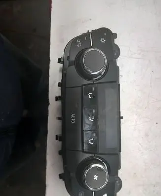 Opel Insignia A Climate control unit 13273095 101217