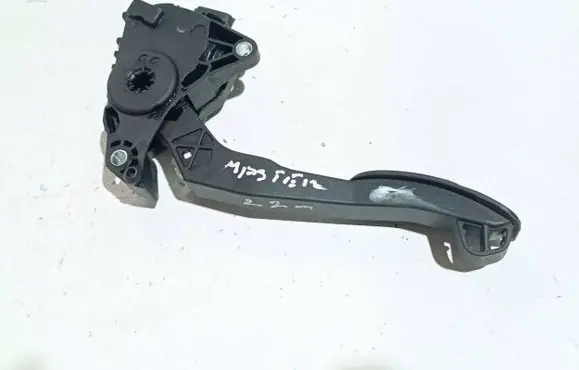 Renault Master III Accelerator throttle pedal 180101626R 05102019 6PV00997801