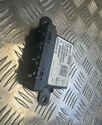 Opel Insignia B Parking PDC control unit/module 84211899 506186256 0263014110