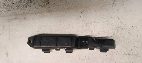KIA Ceed Front bumper mounting bracket 865181H500