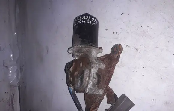 Subaru Legacy Wiper motor