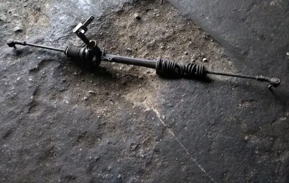 Volkswagen Jetta II Steering rack