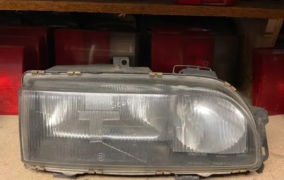 Ford Scorpio Headlight/headlamp 1305235101 0301072322