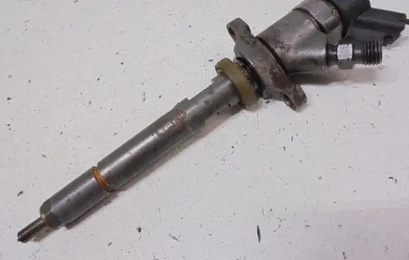 KIA Sportage Fuel injector 0445110257