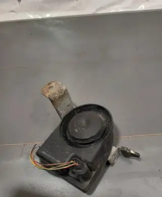 Alarm system siren