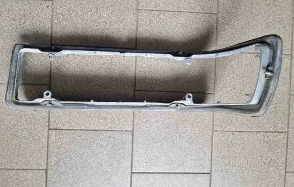 Mercedes-Benz SLC C107 Under headlight/headlamp trim 