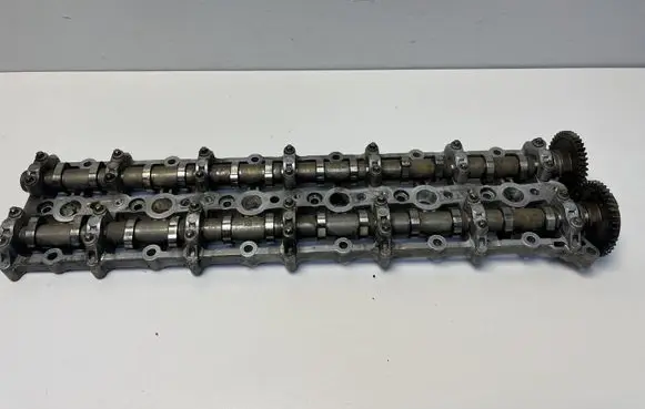 BMW X5 F15 Camshaft 7800044 8575439