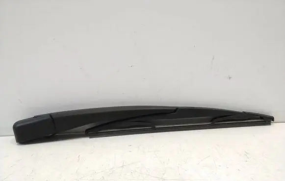 Rear wiper blade arm