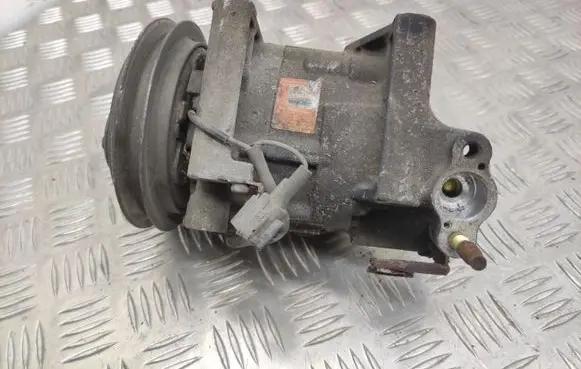 Nissan X-Trail T30 Air conditioning (A/C) compressor (pump)