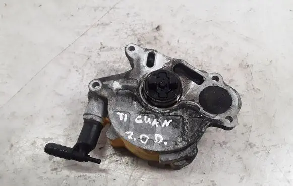 Volkswagen Tiguan Vacuum pump 03L145100
