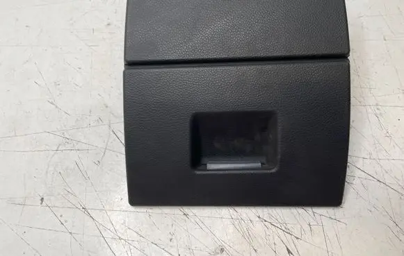 BMW 3 E90 E91 Front trunk storage compartment 7132865 10822910
