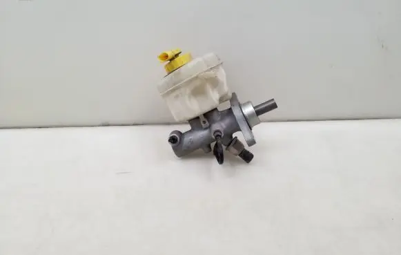 Porsche Cayenne (9PA) Master brake cylinder