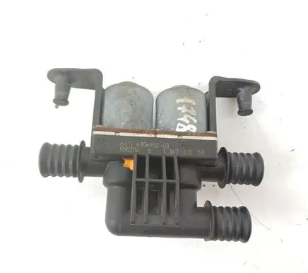 BMW X5 E53 Coolant heater control valve 6906652
