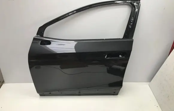 Volkswagen ID.4 Front door