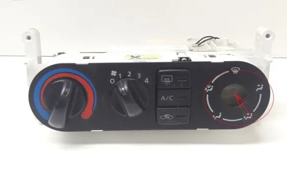 Nissan Almera Climate control unit