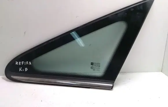 Opel Zafira B Front triangle window/glass 13123922