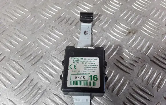 Toyota Prius (XW20) Door control unit/module 8999147030 48411010740