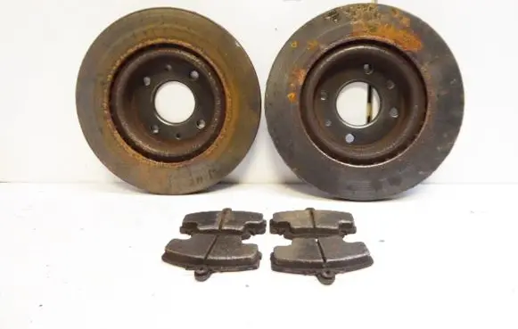 Renault Twingo II Front brake disc 8201464598