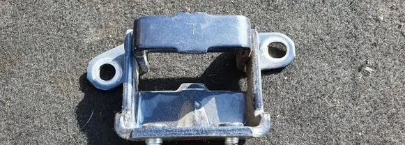 Nissan X-Trail T32 Tailgate/trunk/boot hinge