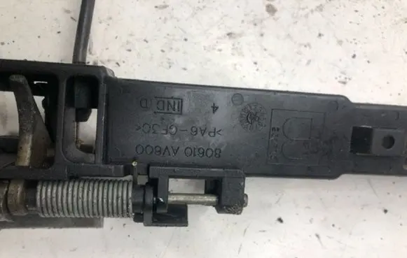 Rear door exterior handle/bracket