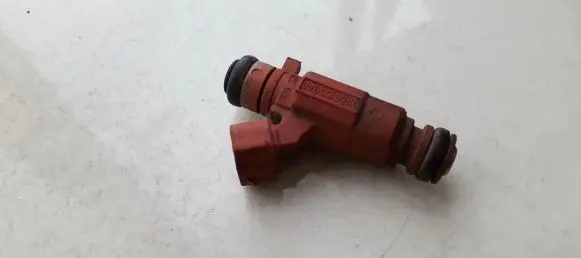 Nissan Almera N16 Fuel injector 0280155940