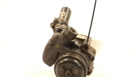 Ford Mondeo Mk III Power steering pump 3A674BF