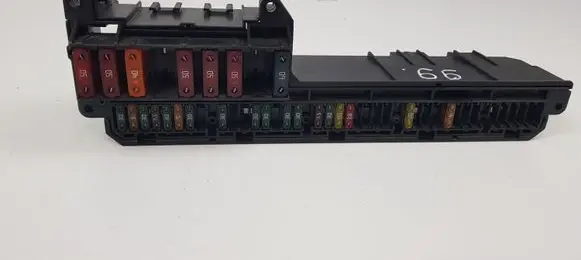 BMW 5 E60 E61 Fuse module 6932452 6114693245201