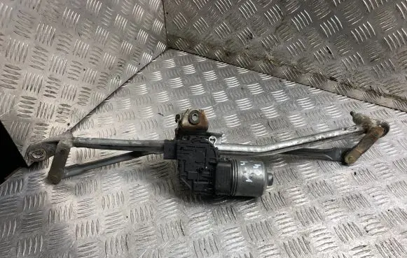Audi A4 S4 B6 8E 8H Front wiper linkage and motor 8E1955119 0390241509