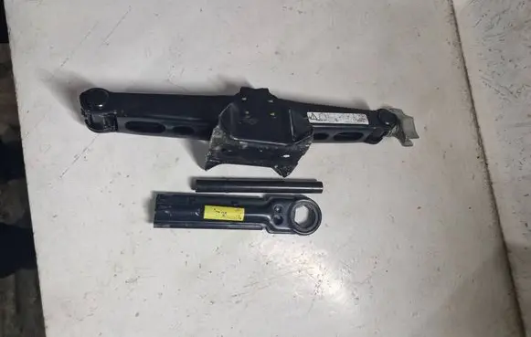 Renault Espace - Grand espace IV Lift Jack 8200694110