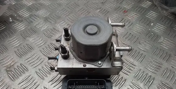 Porsche 911 991 ABS Pump 9P1614095E
