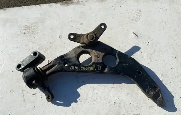 Mini One - Cooper R50 - 53 Front lower control arm/wishbone 6753990