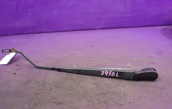 Citroen C3 Front wiper blade arm