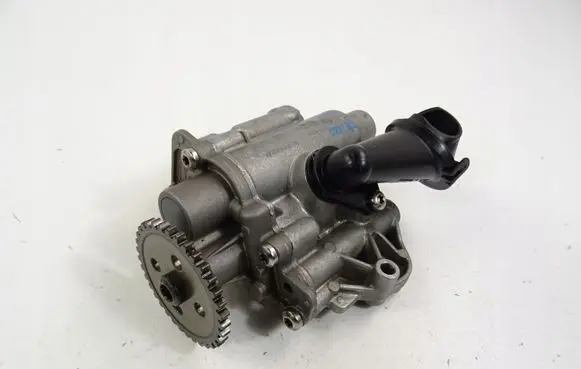 Seat Leon (5F) Oil pump 04E115109C