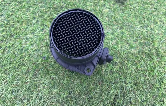 Audi A4 S4 B8 8K Mass air flow meter 03L906461A 0281002952