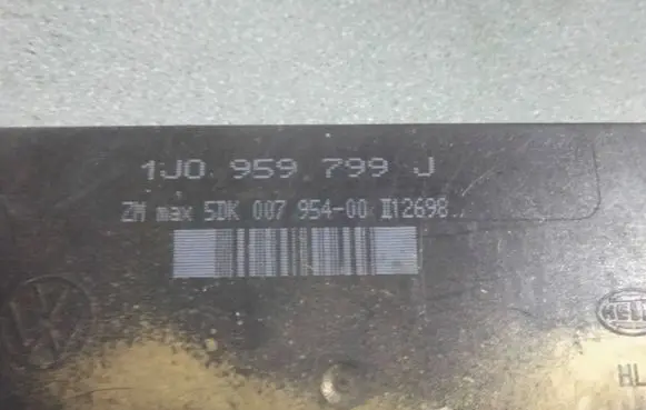 Volkswagen PASSAT B5 Comfort/convenience module 1J0959799J 5DK00795400