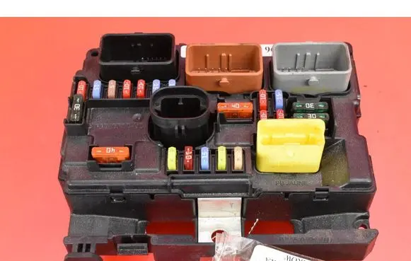 Citroen C3 Picasso Fuse box set 9664997780