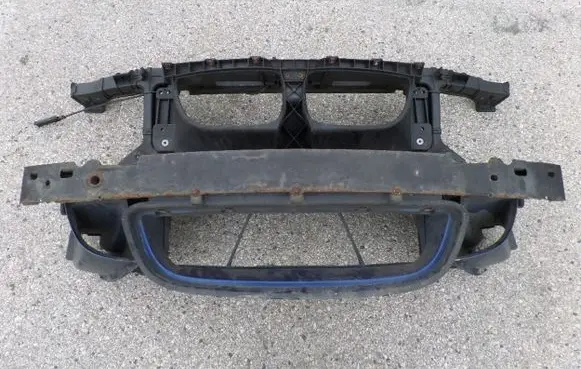 BMW 1 E81 E87 Front piece kit E87120D