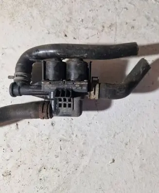 BMW 3 F30 F35 F31 Coolant heater control valve 9119164 1147412200