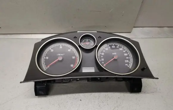 Opel Zafira B Speedometer (instrument cluster) 13216660