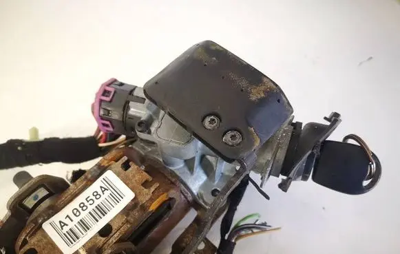 Volkswagen PASSAT B5 Ignition lock 4D0905851E