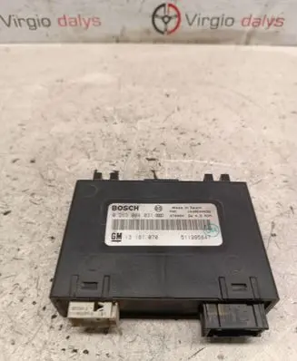 Opel Zafira B Parking PDC control unit/module 511995847 13181070 0263004031