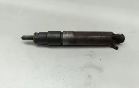Volvo S70 V70 V70 XC Fuel injector 046130201