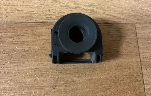 Peugeot 407 Radiator mount bracket 9639048580