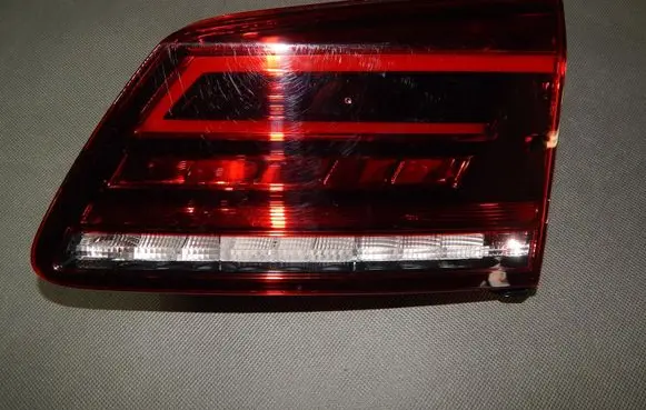 Volkswagen Golf Sportsvan Tailgate rear/tail lights 510945094N