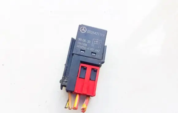 Mercedes-Benz E W210 Other relay 0025421119