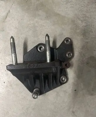 Mitsubishi ASX Engine mounting bracket Y5L9A 4N13