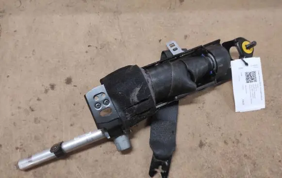 Volvo S40 Front seatbelt